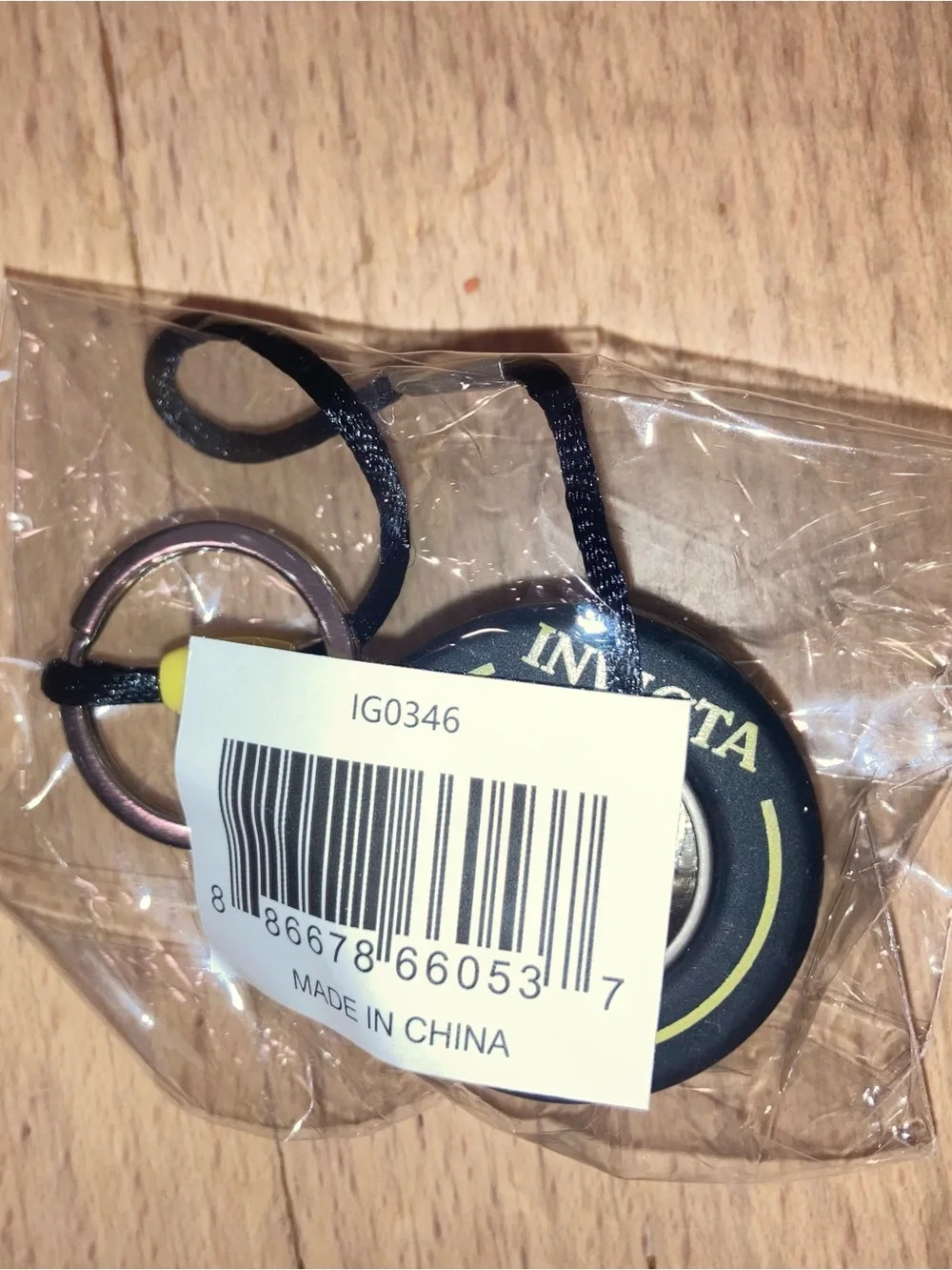 Invicta Formula 1 Racing Tire Keyring Unisex Black and Yellow - NWT